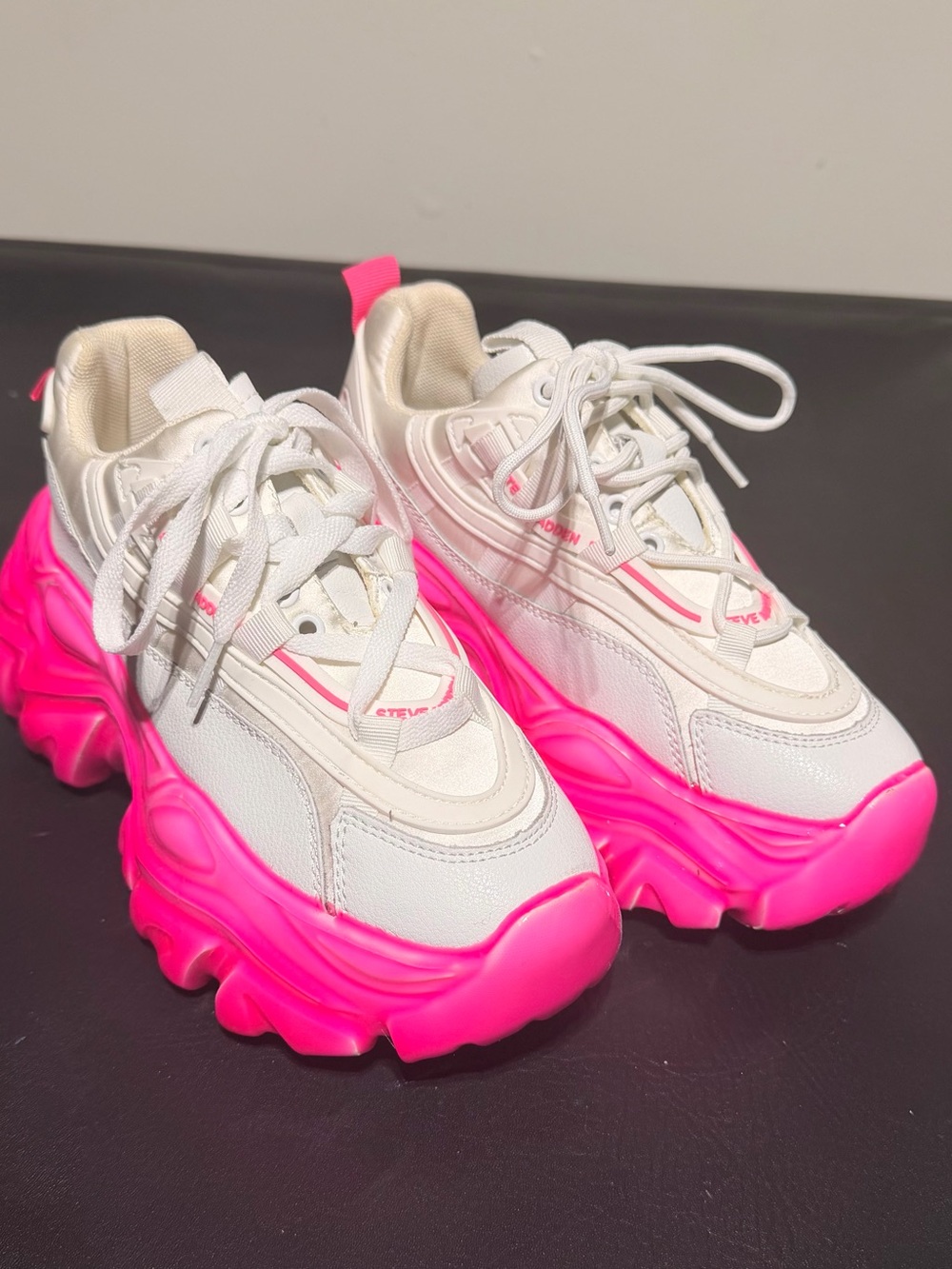 Steven madden White & Hot Pink Chunky Platform Sneakers
